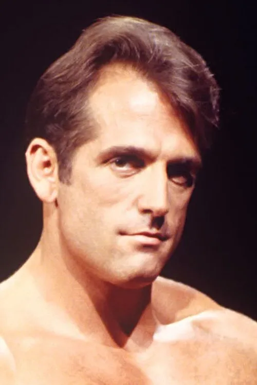 Steve Regis interpretando a