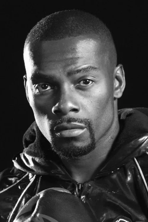 Steve Rolls interpretando a Self