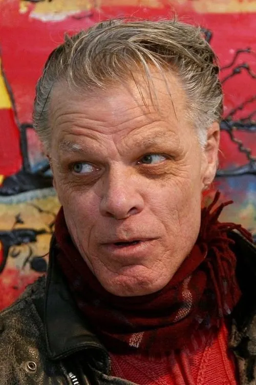 Steve Vanoni interpretando a Detective Jack