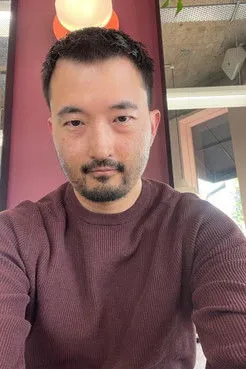 Arkie Simpson-Purdon ha trabajado con Steven Kwon en 1 ocasiones