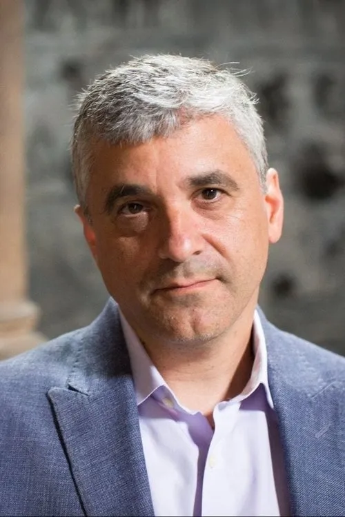 Yascha Mounk ha trabajado con Steven Levitsky en 1 ocasiones