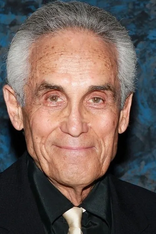 Larry Pennell ha trabajado con Steven Marlo en 2 ocasiones