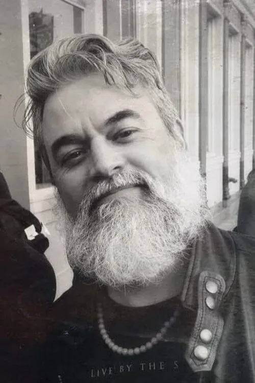 Beez McKeever ha trabajado con Steven Roy en 1 ocasiones