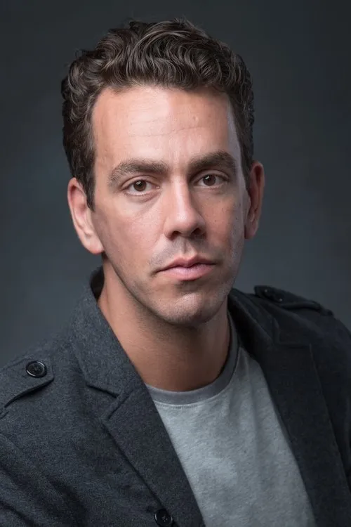 Riley Richardson ha trabajado con Steven Tye en 1 ocasiones