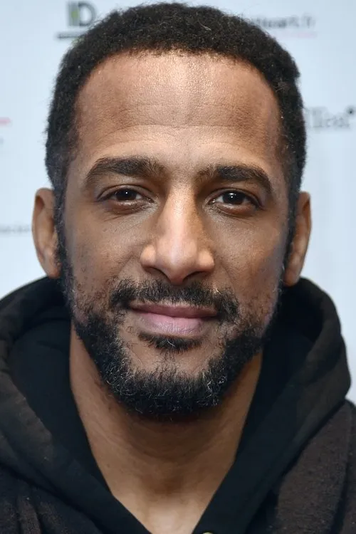 Hanna Novak ha trabajado con Stomy Bugsy en 1 ocasiones