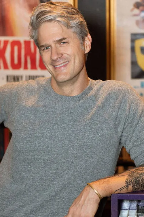 Foto de perfil del actor Stuart Wellington en el reparto