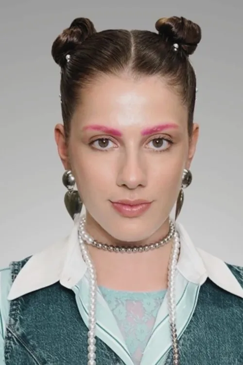 Mislina Bagriyanik ha trabajado con Sude Belkıs en 1 ocasiones