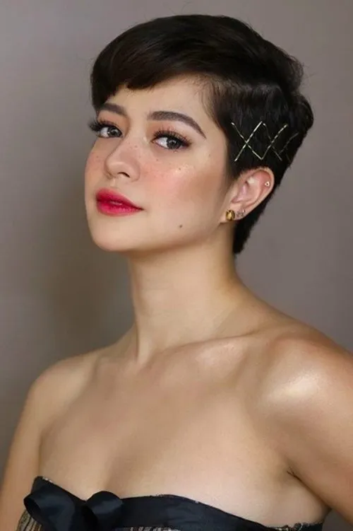 Sue Ramirez — personaje: Venus Magbanua