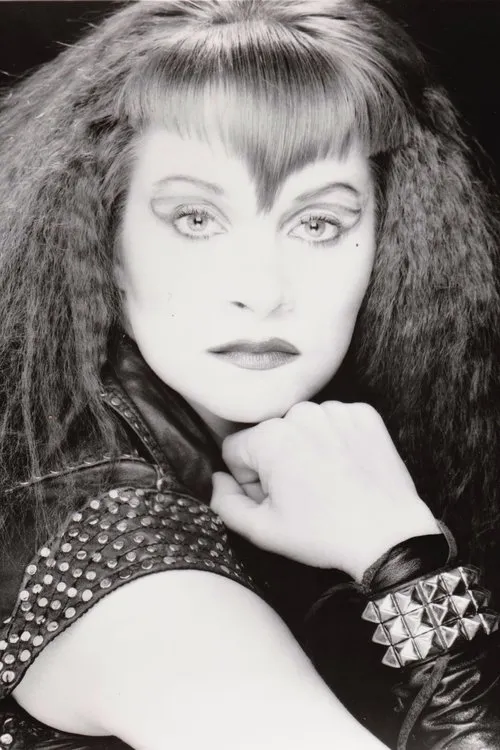 John Haslett Cuff ha trabajado con Sugar Bouche en 1 ocasiones