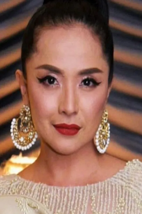 Suhaillah Salam — personaje: Amelia