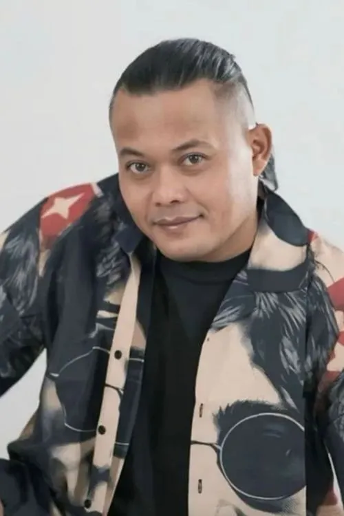 Sule interpretando a 