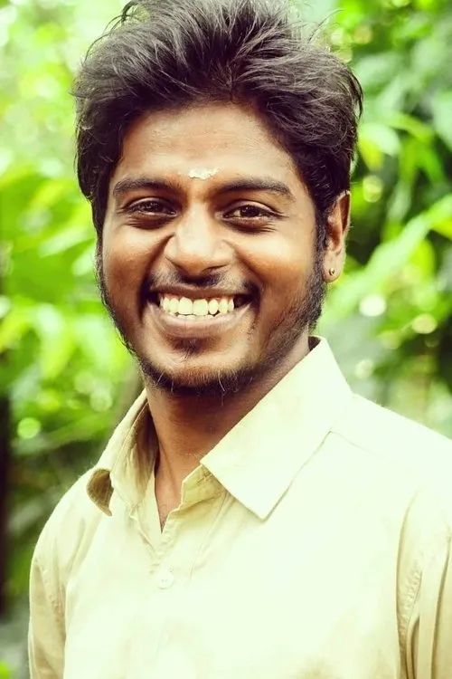 Divya Pillai ha trabajado con Sumesh Moor en 2 ocasiones