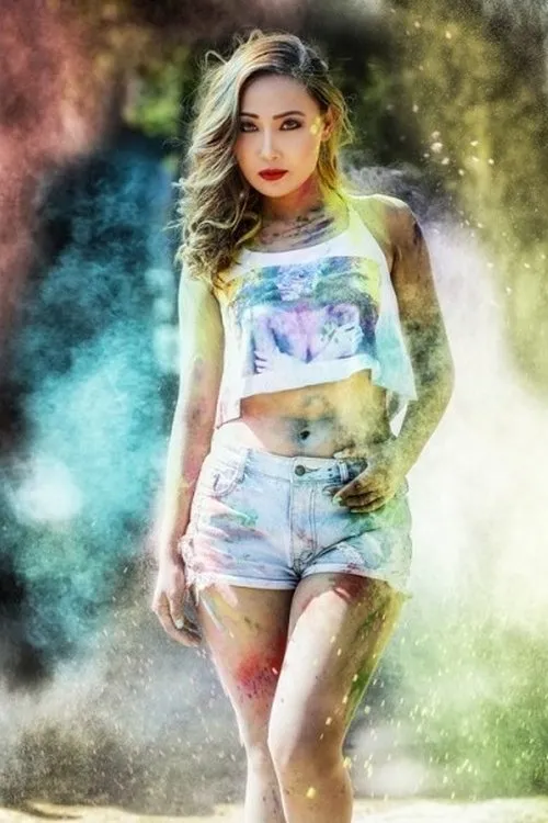 Benisha Hamal ha trabajado con Sumi Moktan en 1 ocasiones