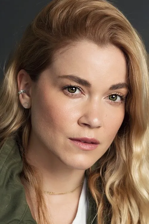 Summer Spiro interpretando a Jessica Munroe