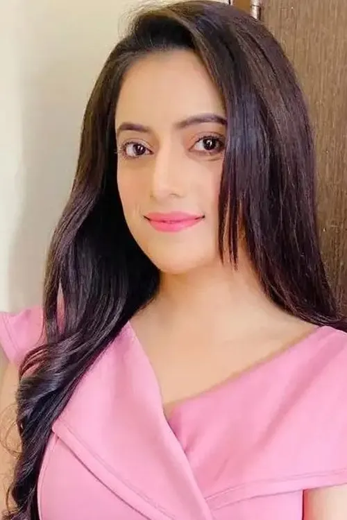 Surabhi Mallick — personaje: Renee Sen