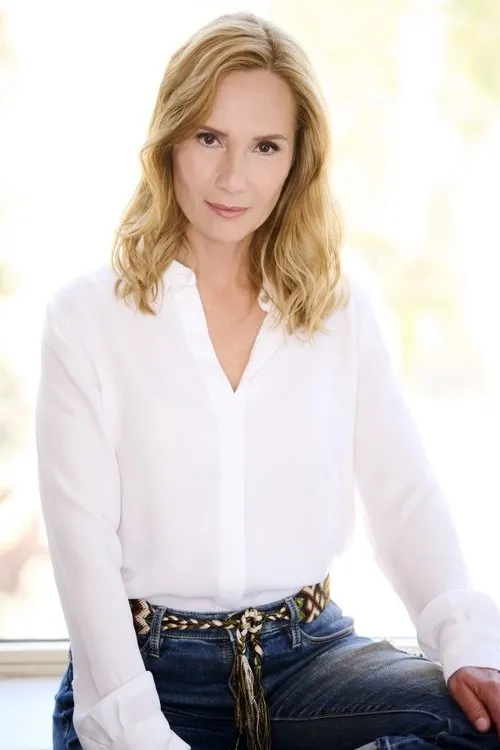 Alexandra Beaton ha trabajado con Susan Hamann en 1 ocasiones