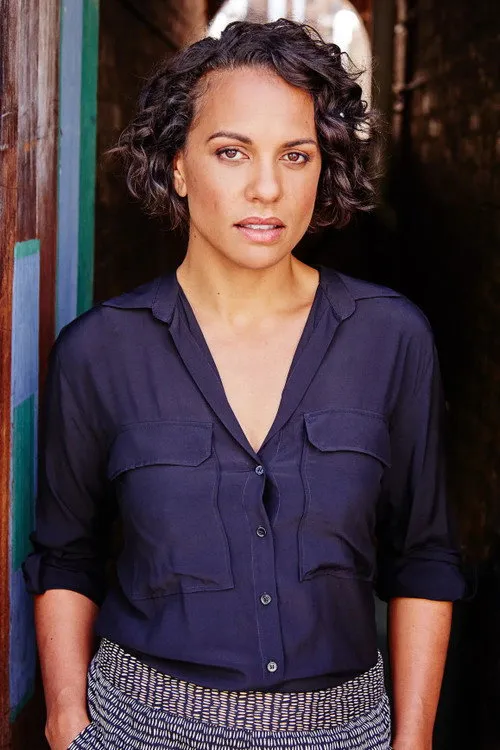 Susannah Bayes-Morton interpretando a Marlee