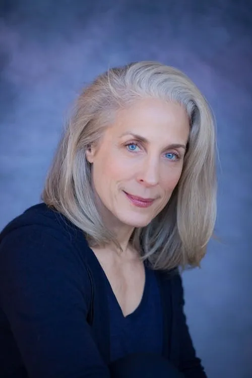 Susannah Kenton interpretando a Christine de Varenne