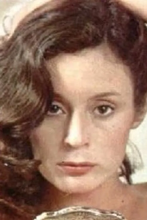 Suzana Gonçalves interpretando a Coló