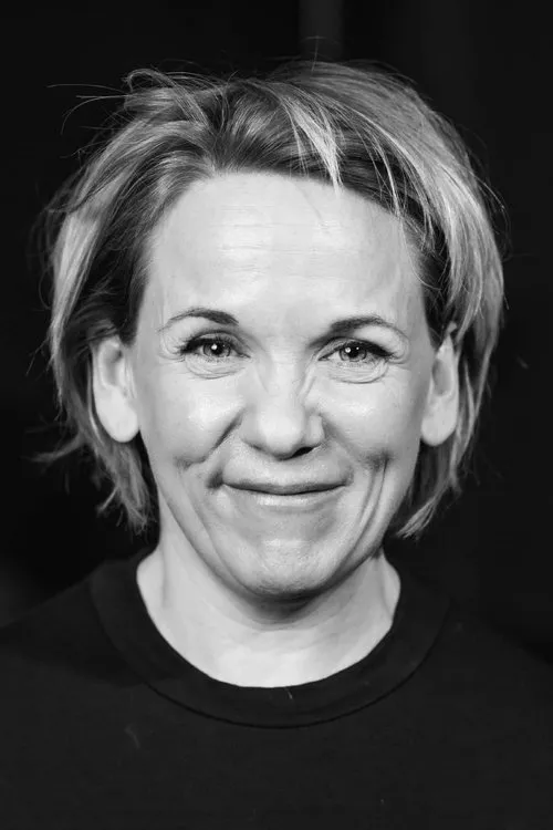 Suzanne Paalgard — personaje: Åsa Vestly