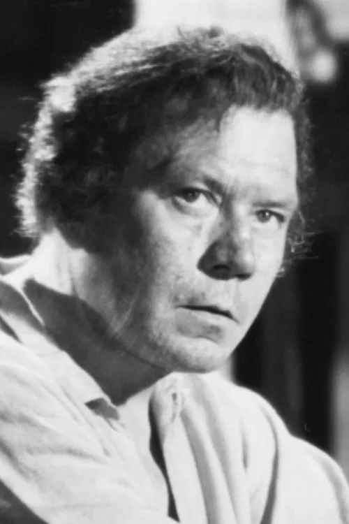 Sven Miliander interpretando a Mattias the farmer