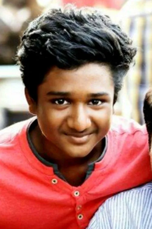 Swaraj Gramika interpretando a Muthuvel