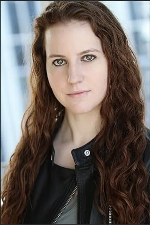 Sydney Shea Barker interpretando a Ruth