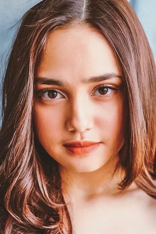 Karina Suwandi ha trabajado con Syifa Hadju en 4 ocasiones