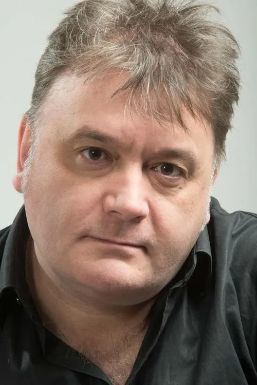 Olive Ka ha trabajado con Sylvain Gillet en 1 ocasiones