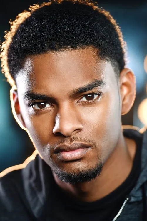 Sylvester Powell interpretando a Andre