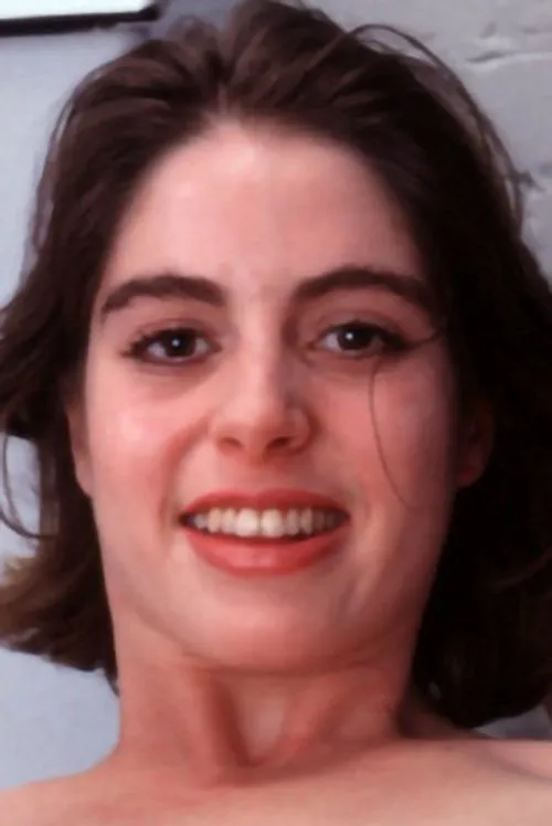 Syren Smiles interpretando a