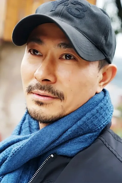 Sze Hung-Bor interpretando a Ma Ji