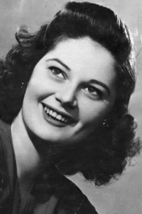 Szemere Vera interpretando a Antoinette Plankenhorst