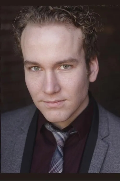 T. Eric Morris interpretando a Paul Donnelly