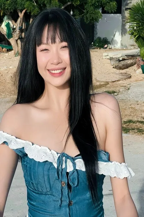 Tạ Lâm interpretando a V? L?c