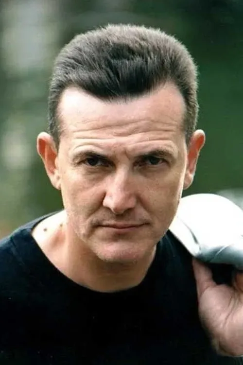 Tadeusz Szymków interpretando a Szymon