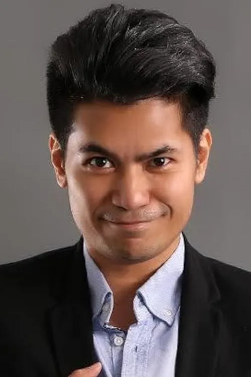 Tads Obach interpretando a Bert