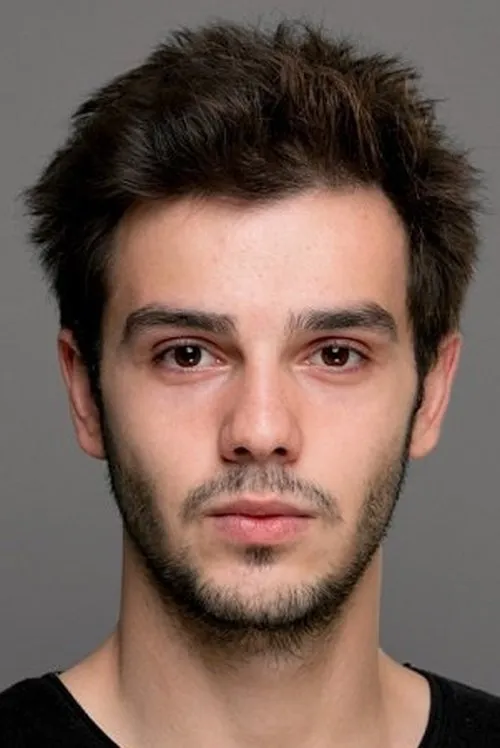 Taha Baran Özbek en su biografía y filmografía