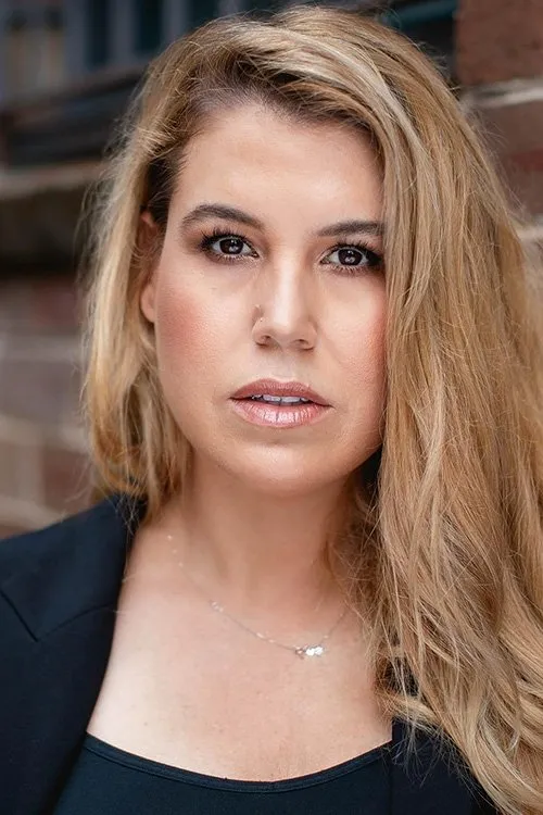 Simon McLachlan ha trabajado con Tahlia Crinis en 1 ocasiones