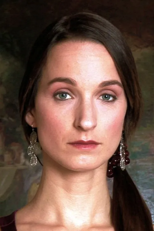 Taira Court — personaje: María Teresa  Fernandez