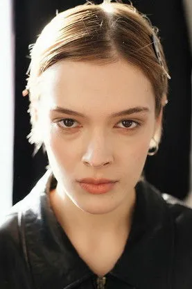 ???? ?????? ha trabajado con Taisiya Radchenko en 1 ocasiones