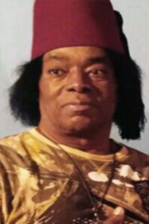 Joy Degruy ha trabajado con Taj Tarik Bey en 1 ocasiones