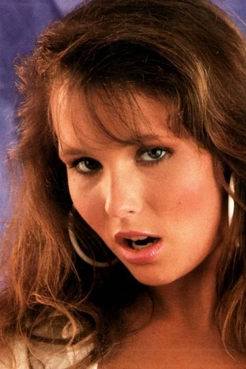 Tamara Lee interpretando a