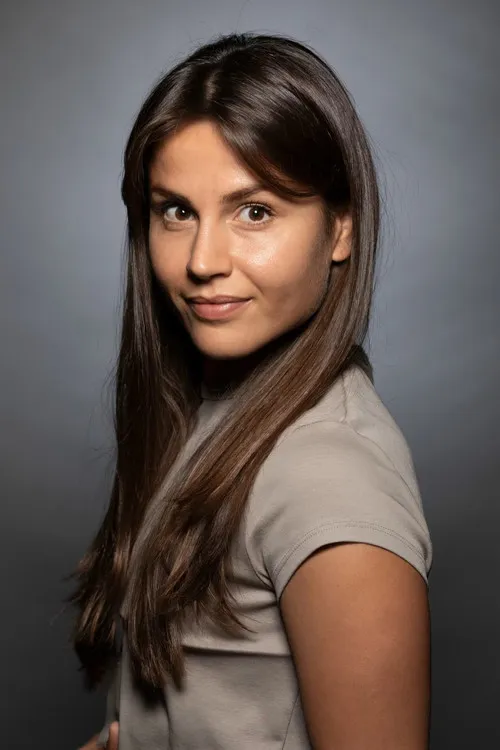 Tamara Šustić — personaje: Nevena