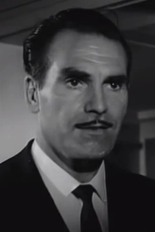 Tamer Balcı interpretando a Ceylan Recep