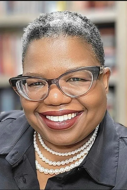 Esperanza Spalding ha trabajado con Tammy L. Kernodle en 2 ocasiones