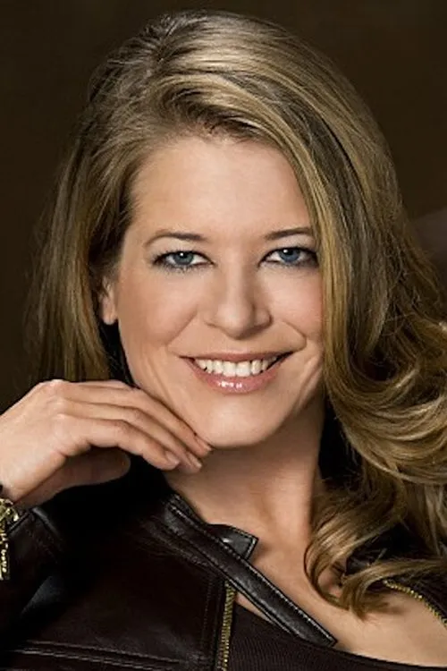 Tammy Lauren interpretando a Jennifer Davis