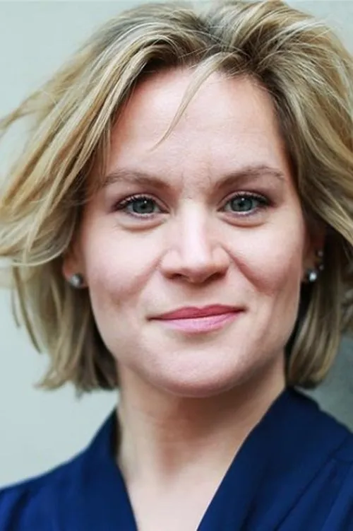 Tania Carlin interpretando a Justine Blackmore