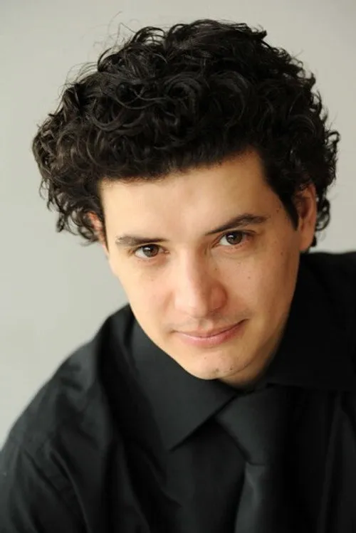 Caroline Wenborne ha trabajado con Tansel Akzeybek en 1 ocasiones