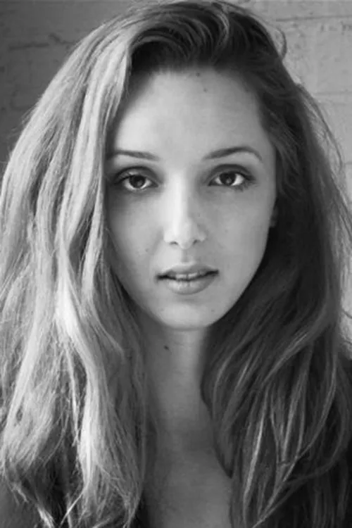 Tanya Cubric — personaje: Paula